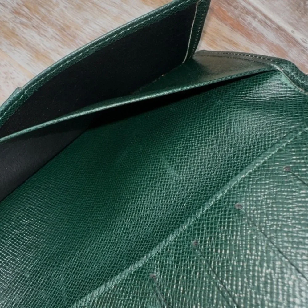 Louis Vuitton excellent louis